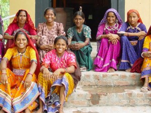 Visite d’un atelier de broderie équitable à Delhi en Inde