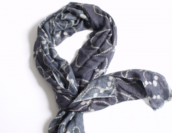 100% cashmere scarf with all over digital print