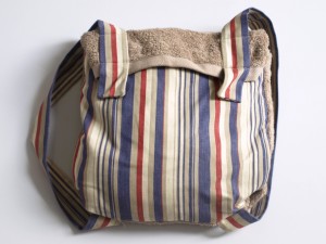 Concept de serviette sac à dos réalisé pour un client français.